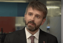 Vestre beklager: – Blir feil når jeg gir inntrykk av at dette er mitt ekte hår